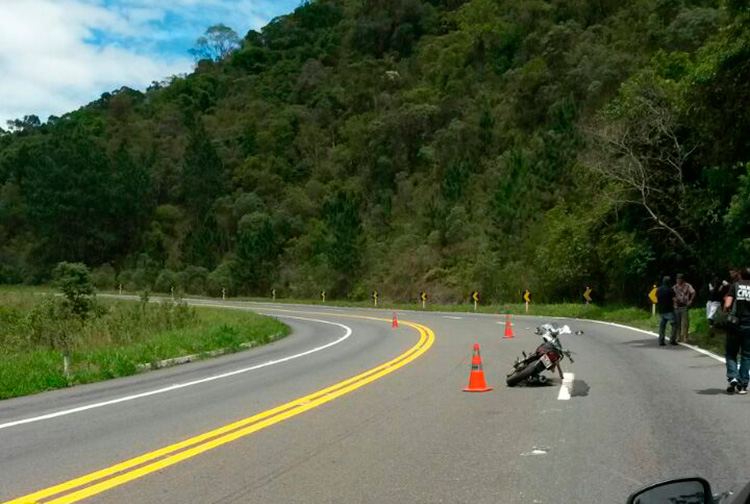 Feriado termina com morte de dois motociclistas na BR-267 1 acidente bom jardim