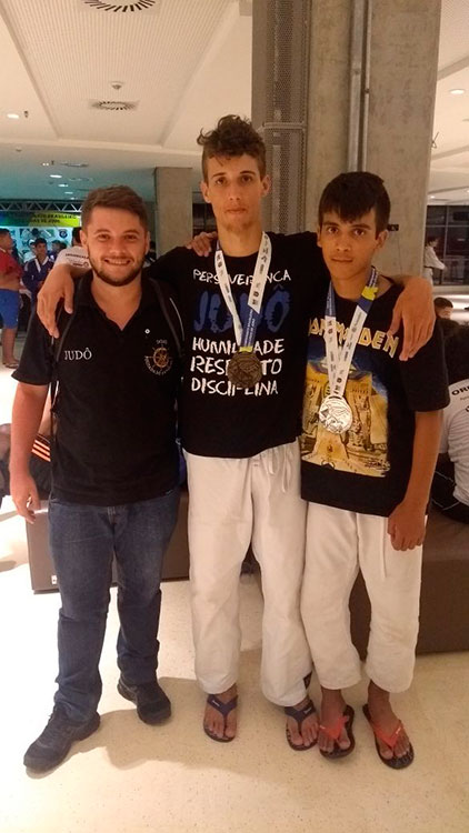 Juiz-foranos conquistam prata e bronze em Pernambuco 1 esp judo1