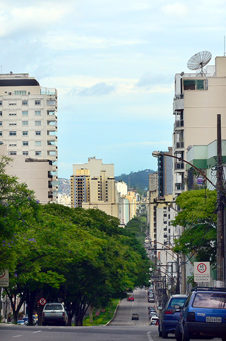 Juiz de Fora terá céu nublado e chance de chuva ocasional 1 tempo olavo dentro