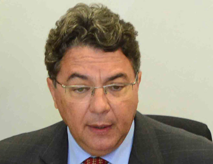 HELVECIO MRLO SANTANA
