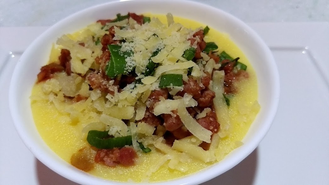Polenta com Ragu de Linguiça
