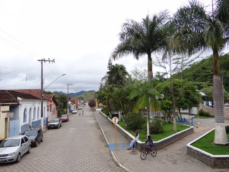 É logo ali, depois da ponte 1 Predial Godinho 1 e1512238231101
