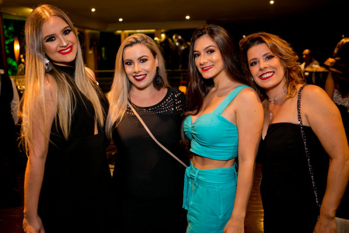 Álvaro Lamha e o ‘MasterChef’ Pablo Oazen 4 Mariana Outemuro, Giovana Malvacini, Ana Carolina Duarte Silva e Marjorie Campos, coordenadoras do encontro de maquiadores, no Café da Mata. Foto: Wanderson Monteiro