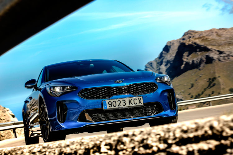 Kia prepara o Stinger de olho na alta performance 7 ap121217 01