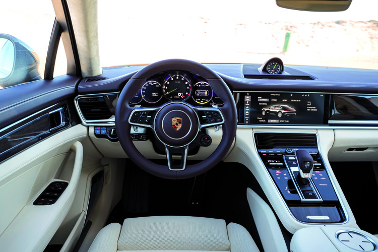 Porsche Panamera 4 E-Hybrid chega ao Brasil 3 ap191217 081