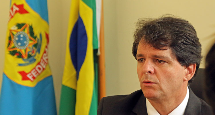 Polícia Federal desmantela quadrilha envolvida em assaltos a agências dos Correios 1 delegado interna leo