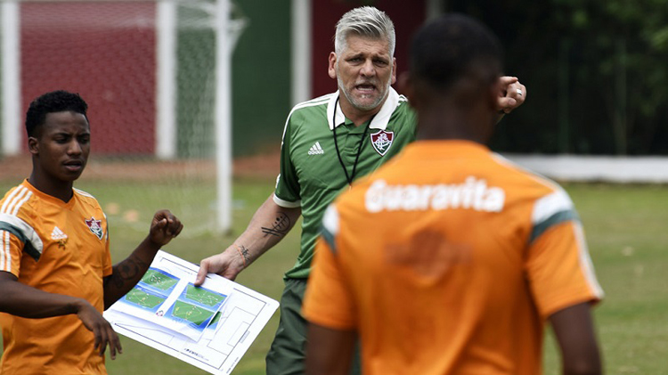 Filha de ex-goleiro do Fluminense e Atlético-MG morre em acidente na BR-040 1 foto léo 2 crédito fluminense