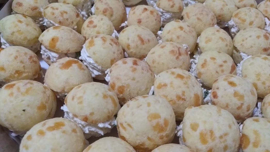 pão de queijo recheado