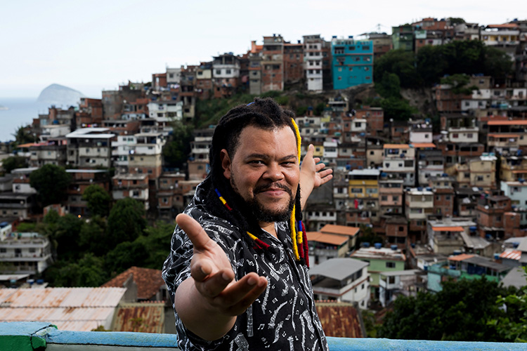 Babu Santana é homenageado no Festival de Cinema de Tiradentes 2 Cult Babu Santana FOTO LEO LARA 2