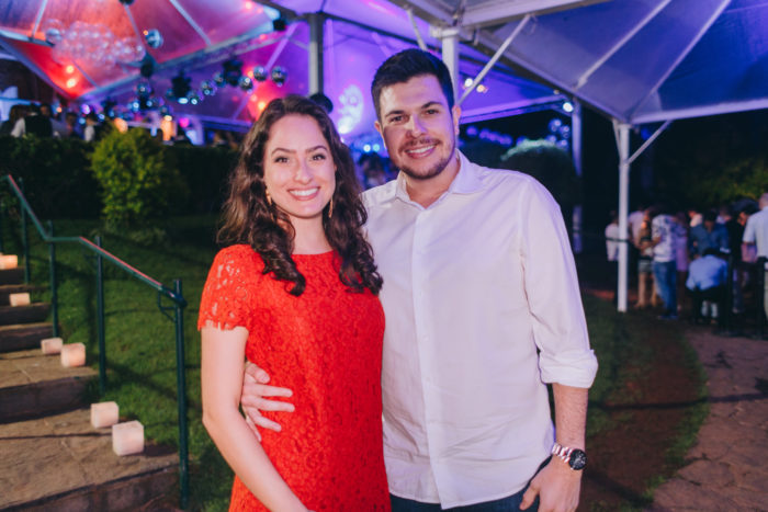 Lara Moreira e Thomaz Schröder Lameirinhas, na virada do ano, no Privilège Foto: Hercules Rakauskas