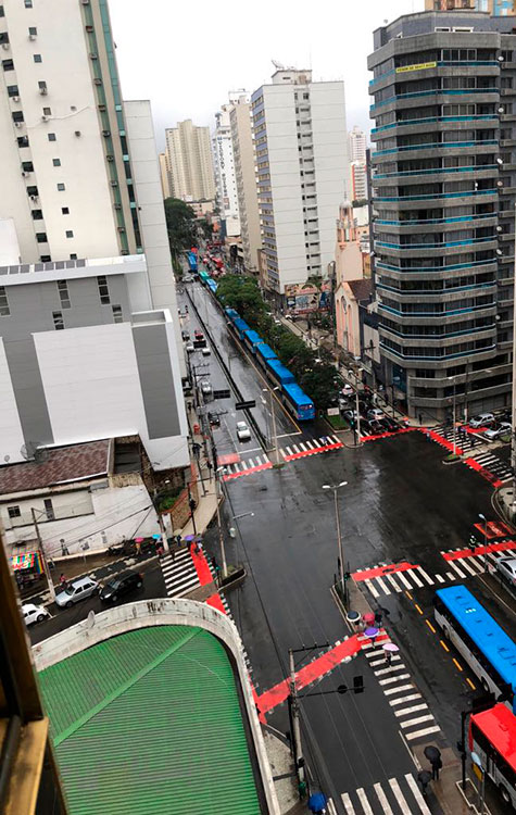Árvore cai e fecha trânsito na Avenida Rio Branco 1 arvore cesar romero