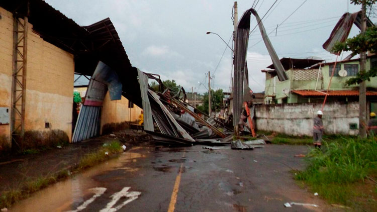 Foto: Olavo Prazeres destelhamento olavo