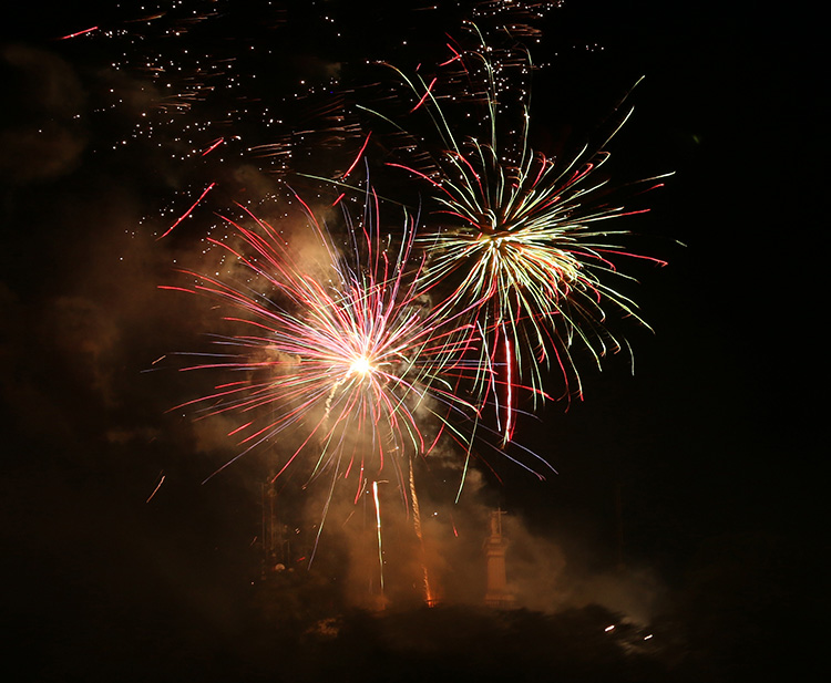 fogos-leo-2 fogos-leo-2