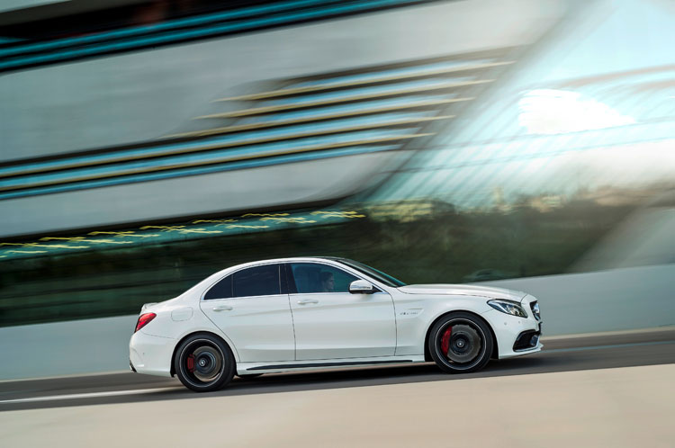 Mercedes-AMG C63 S: carro de passeio com vocação de pista 7 vi160118 03
