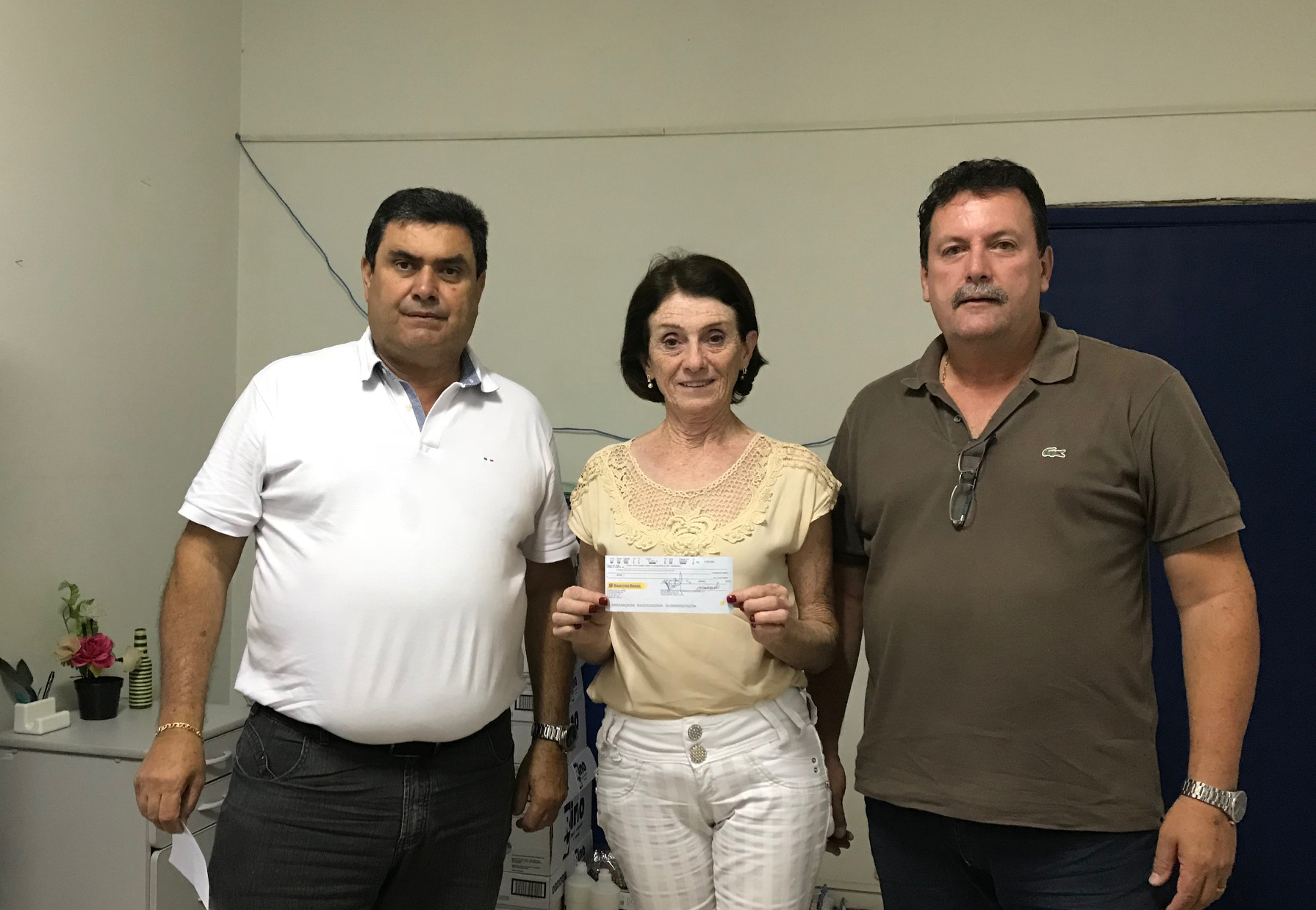 Heveraldo-Lima-de-Castro-Helena-Milagres-Belo-da-APAE-JF-e-Adilson-Leite-310118-BAIXA-QUALIDADE