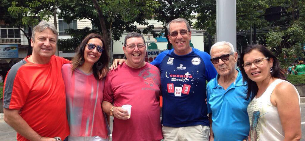 Juan Calixto, Marília Allemand e Juninho Souza, no clima da folia 4 Na Banda Daki, Marcyr Santos, Andrea Gonzalez Santos, Júlio Gasparette, Marcelo Machado Montenegro, Armando (Mamão) Aguiar e Rosária Póvoa Montenegro
