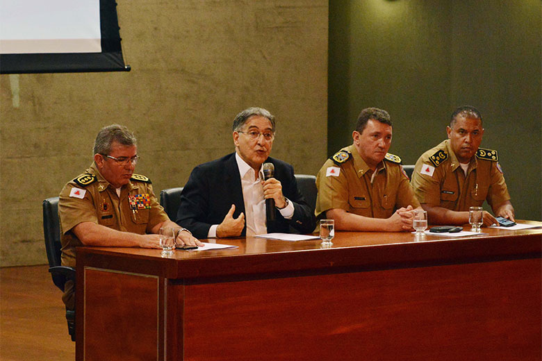 Governo e polícias se reúnem para definir segurança na divisa com o Rio 3 Pimentel intervenção