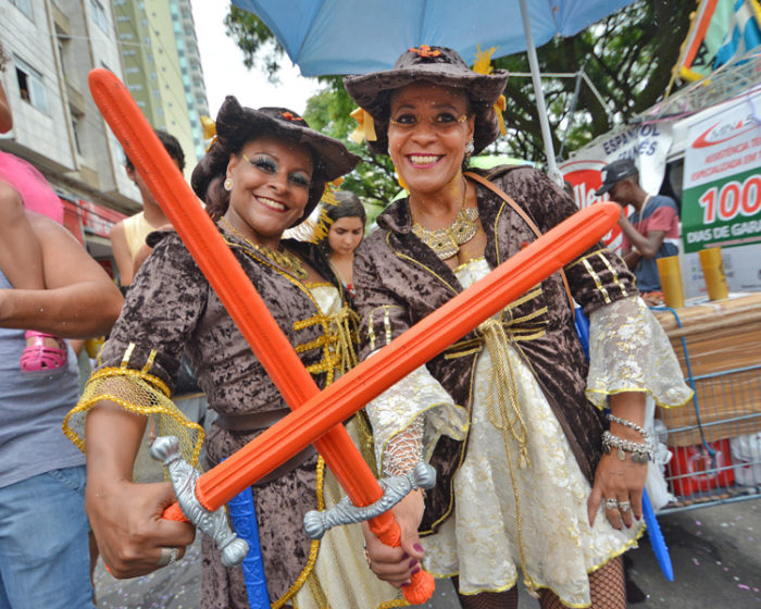 banda-daki-LILIANE-E-ELAINE-GONZAGA1