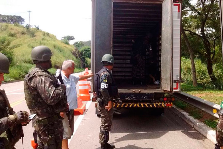 Militares da 4ª Brigada participam de ação conjunta nas divisas de Minas com Rio 1 operaçao 2