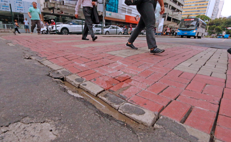 Falhas em traffic calming de JF expõem falta de manutenção 4 traffic e1517681934694