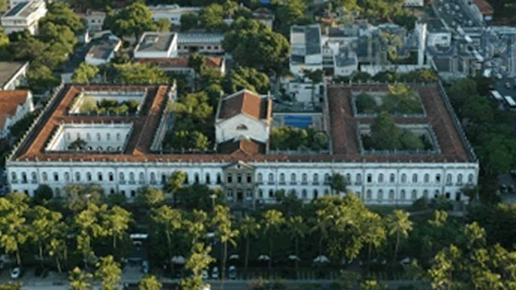 UFRJ abre 27 vagas para professor substituto 1 ufrj