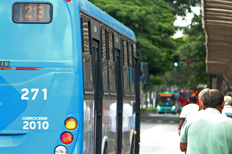 Circulação de ônibus será normalizada a partir de sábado em JF 1 ônibus