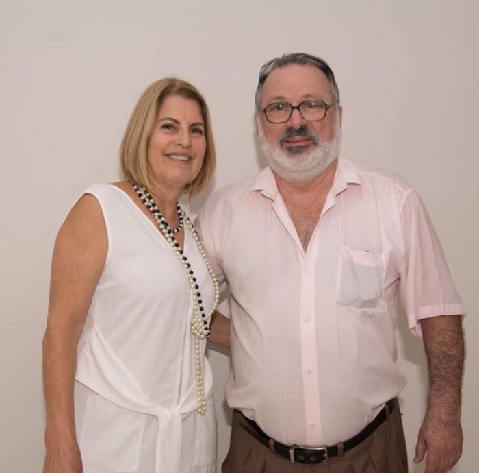 O vice-prefeito Antônio Almas recebeu o título de cidadão benemérito do vereador Marlon Siqueir 3 Maria Madalena Miranda (comemorando seus 70 anos) e José Rogério Giudice Foto: Gabriela Grazia