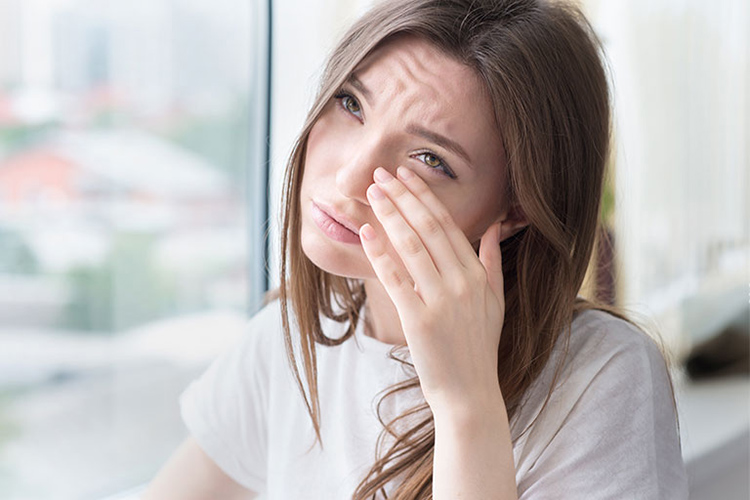 Veja algumas dicas para prevenir-se contra a conjuntivite 1 2. Coceira nos olhos