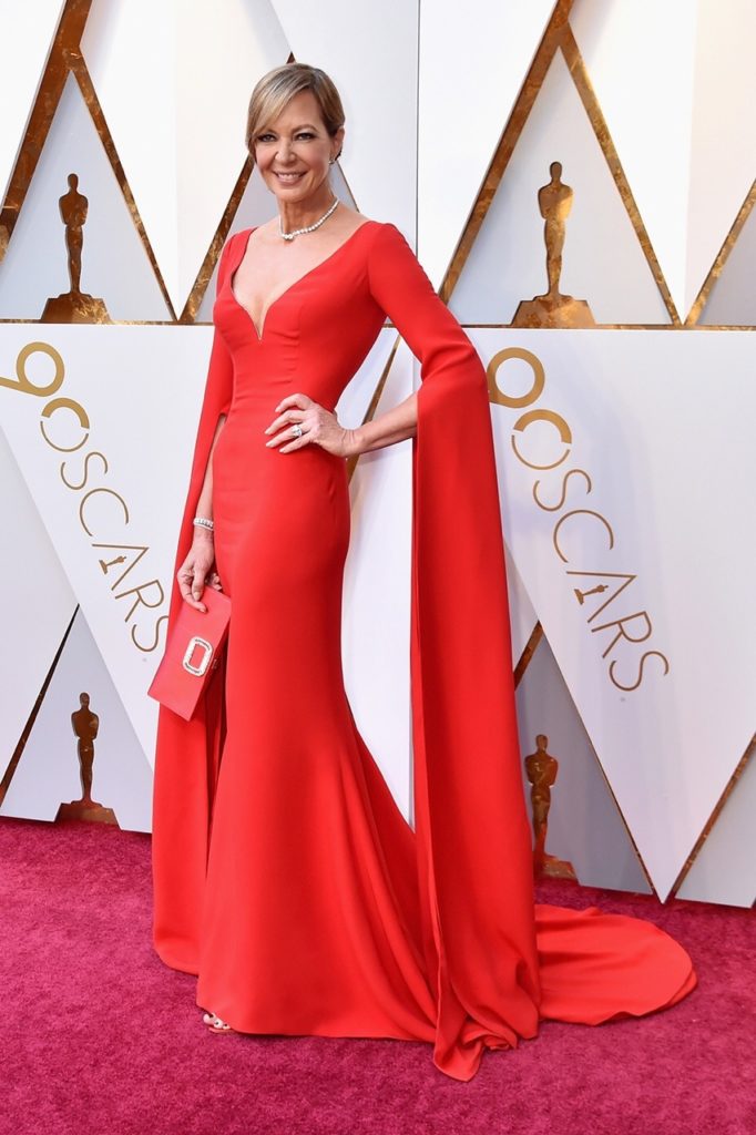 Vestidos que atravessaram o tapete no Oscar 2018 1 Allison Janney in Reem Acra