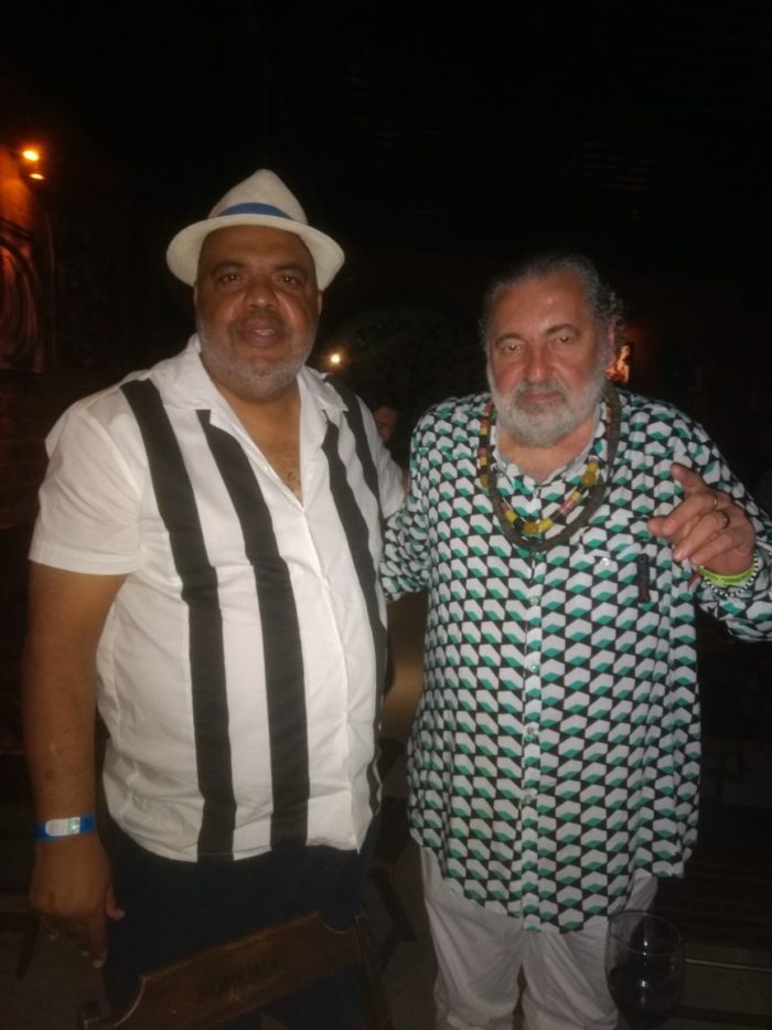 Renato Villela Loures recebeu o prêmio Os 100 Mais Influentes da Saúde no Brasil 2 José Eduardo Modesto e o compositor Moacyr Luz, no Cultural