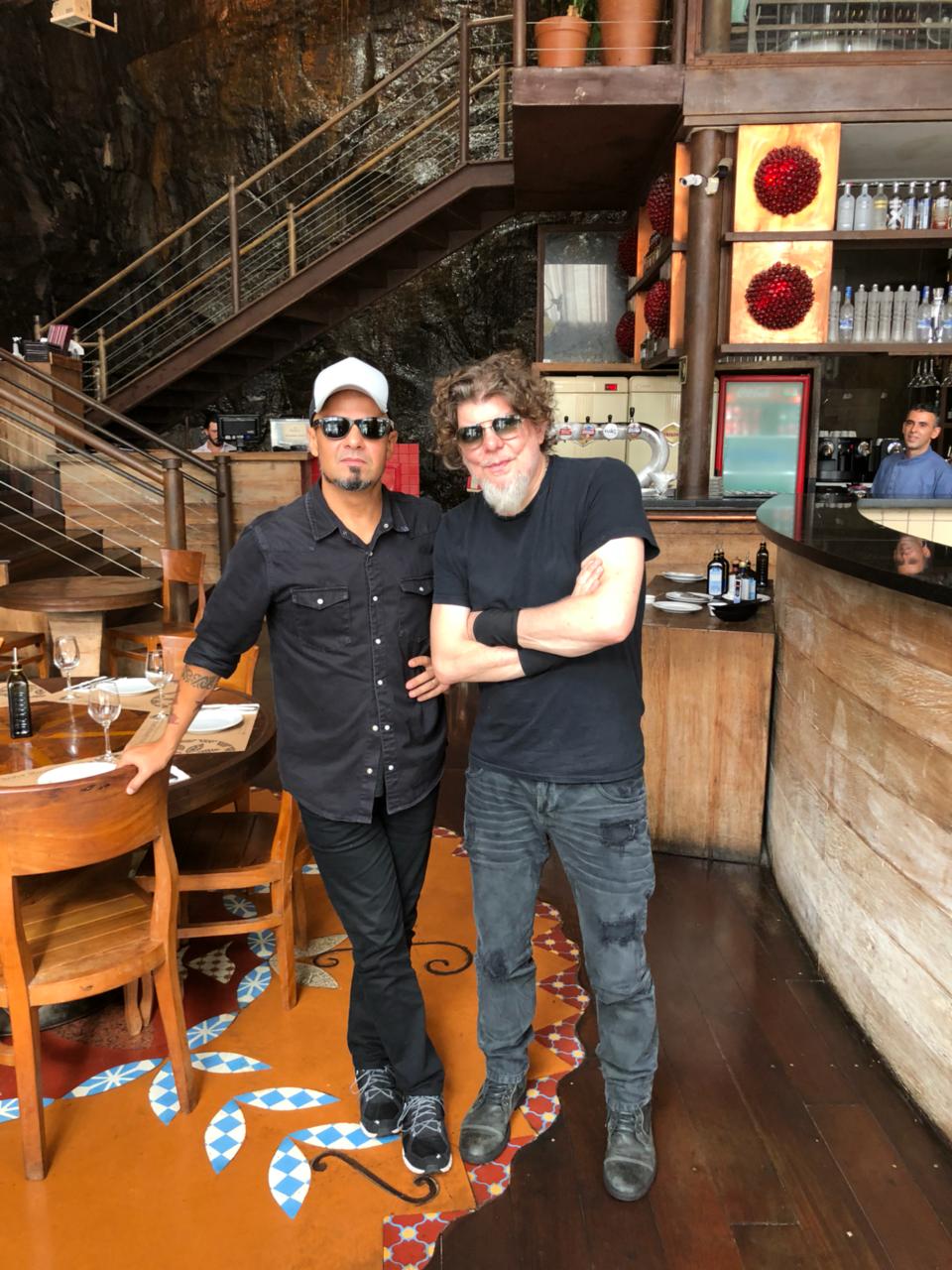 Sérgio Britto e Branco Melto, dos Titãs, almoçaram ontem na Assunta 1 Sérgio Britto e Branco Melto, dos Titãs, almoçaram ontem na Assunta
