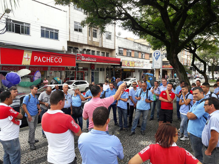 Rodoviários de Juiz de Fora aceitam proposta de reajuste 1 assembleia rodoviários assessoria sinttro
