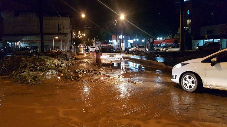 chuva-em-ubá-prefeitura2 chuva-em-ubá-prefeitura2