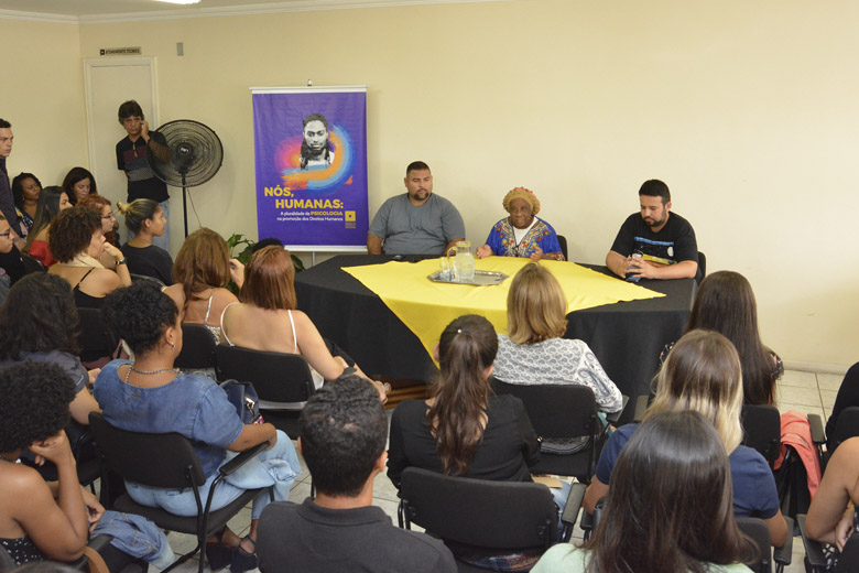 Comunicadores da página Maré Vive falam sobre vivências dentro da favela 2 destacada encontro sobre intervenção Marcelo Ribeiro