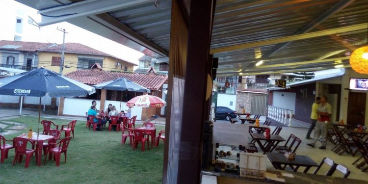 5 lugares com área externa, mas também com espaço coberto 3 empório mineiro e1519936587418