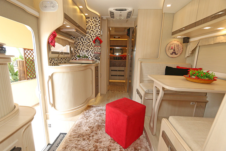 motorhome-leo01 motorhome-leo01