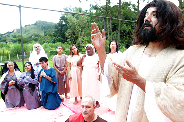 Encenações da Paixão de Cristo começam nesta quarta-feira 3 paixao priamo1