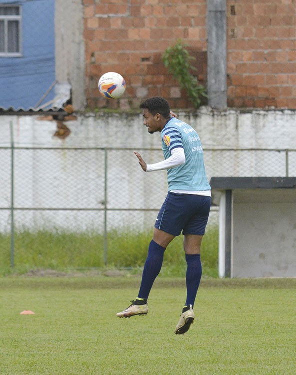 Sem Tchô, Ricardo Leão testa alternativas no Tupi 1 tupi marcelo
