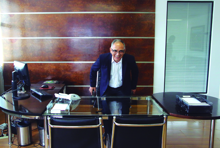 Em entrevista exclusiva, Antônio Almas fala à Tribuna sobre seus planos de governo 1 Almas1 FERNANDO PRIAMO