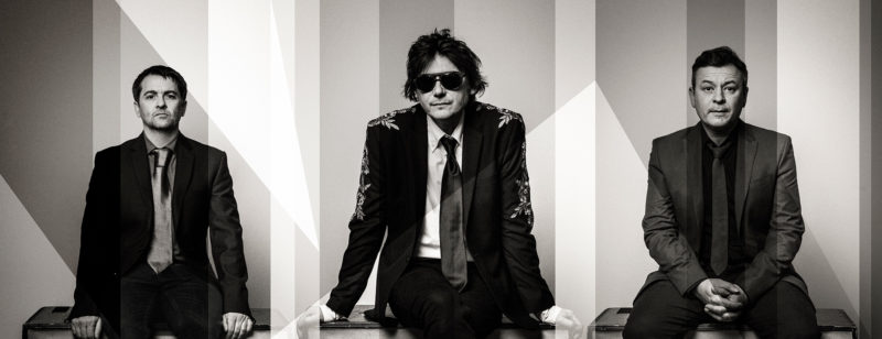 Bom dia, você gostaria de conhecer o Manic Street Preachers? 3 MANICS STREET PREACHERS ALEX LAKE2000 e1524596867302
