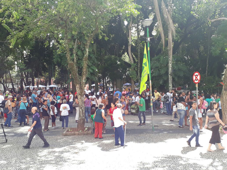 Funcionários da Amac agendam paralisação para o dia 17 1 Protesto Amac dentro Renan