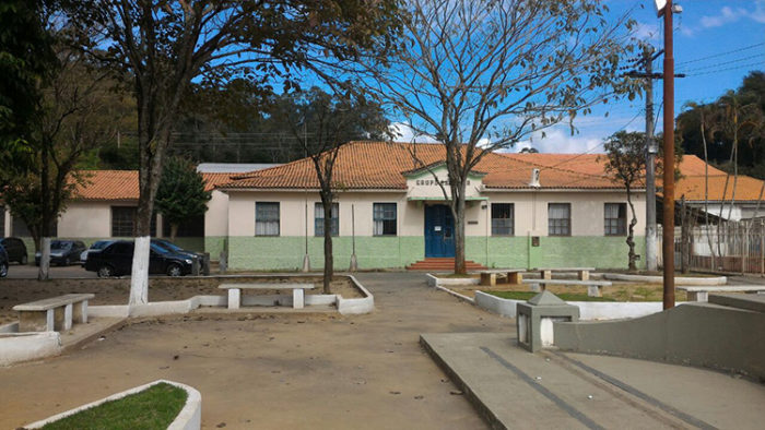 Alunos de escola estadual são liberados mais cedo por falta de merenda 1 almirante barroso