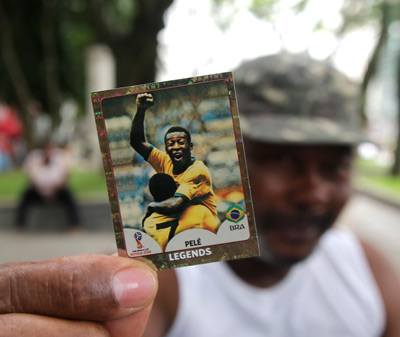 Álbum de figurinhas vira febre e esquenta clima para a Copa 3 copa priamo 3