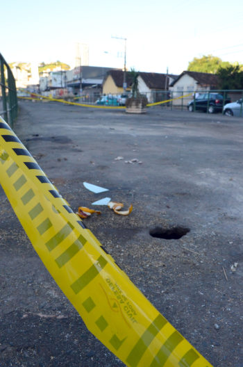 Defesa Civil interdita laje sobre córrego de Santa Luzia 1 córrego e1525114842926