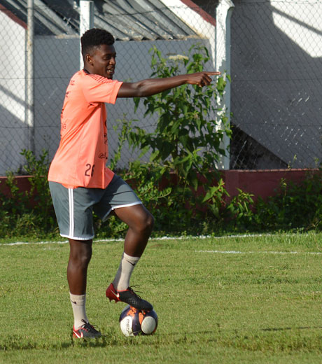 Tupynambás vai em busca da vitória diante do América-TO 1 esp yan baeta vertical