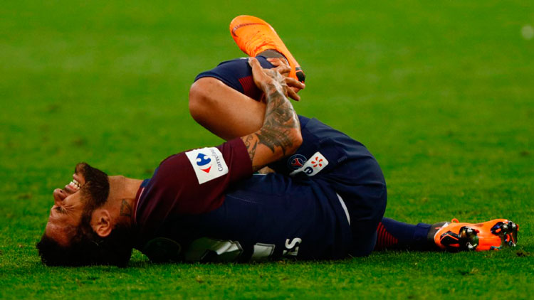 Lateral Daniel Alves está fora da Copa do Mundo 1 daniel alves reproducao