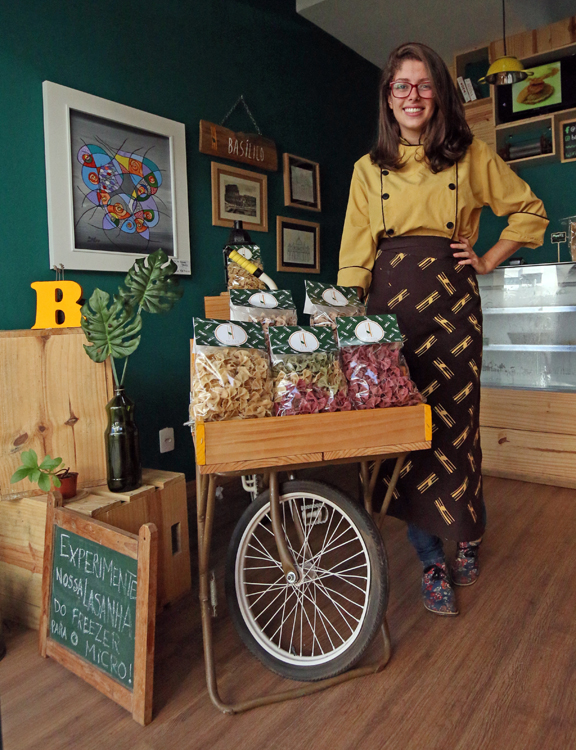 Food bike abre oportunidade de renda 2 food bike luiza Leonardo Costa