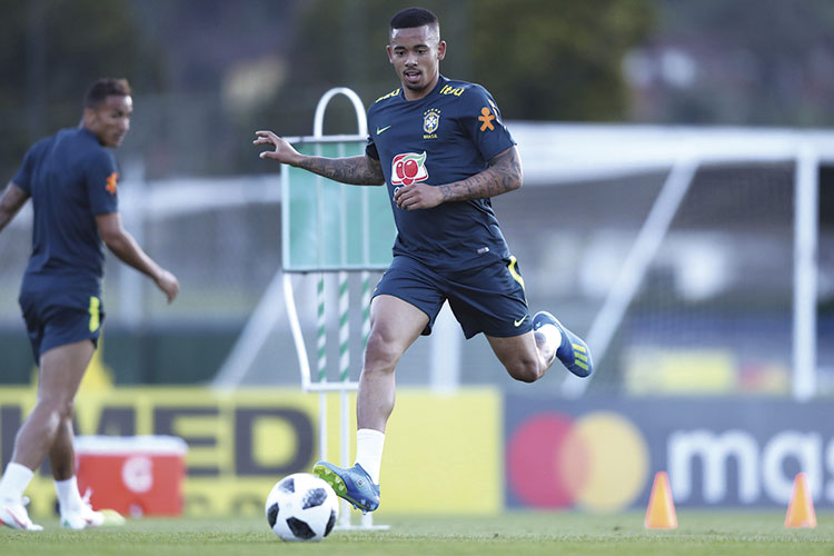 Neymar treina com bola e mostra segurança com pé operado 2 gabriel jesus Lucas Figueiredo CBF