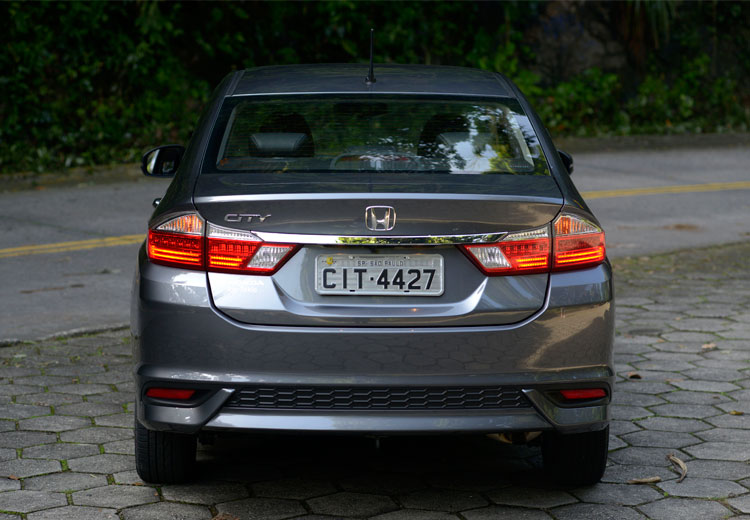 Honda City EXL ganha refinamento para reagir à invasão SUV 4 honda city 04