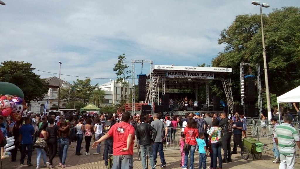 Evangélicos cantam, oram e discutem futuro do país na Marcha para Jesus 2 marcha jesus capa fernando